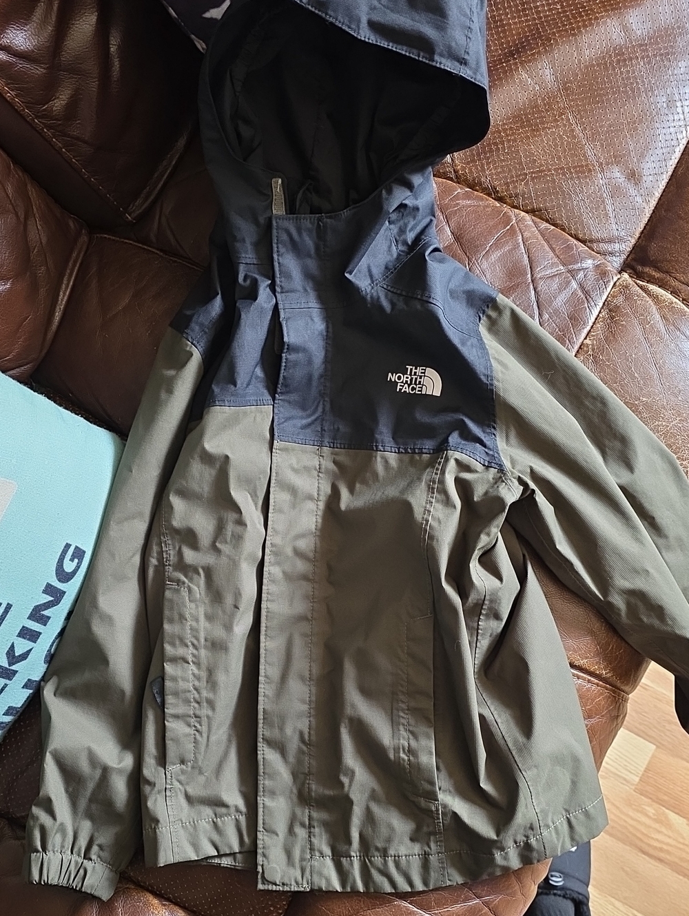 The North Face Kids Waterproof Rain Coat Size 5